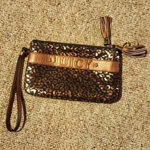 NWOT Juicy Couture wristlet